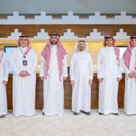 مجمع الملك سلمان للغة العربية ونادي الصقور يُطلقان معجم مصطلحات الصقور 