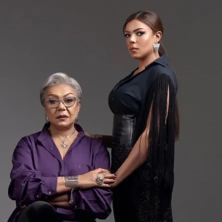ناهد السباعي مع والدتها المنتجة ناهد فريد شوقي- الصورة من حساب ناهد السباعي على إنستغرام