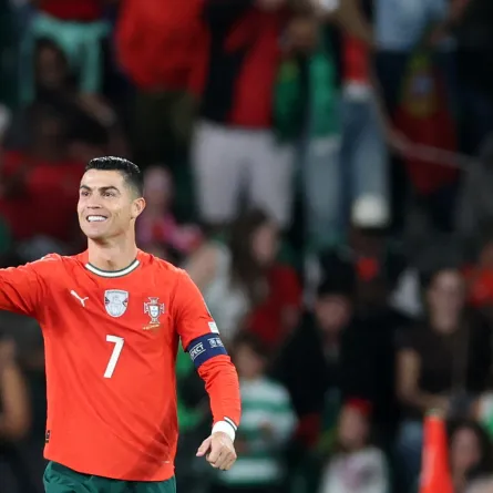 كريستيانو رونالدو في ملعب جوزيه ألفالادي في لشبونة (Cristiano Ronaldo at Jose Alvalade stadium in Lisbon). مصدر الصورة: PATRICIA DE MELO MOREIRA / AFP