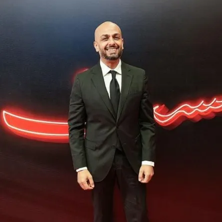 أحمد مراد: ماقلتش في فيلم الست إن أم كلثوم بخيلة