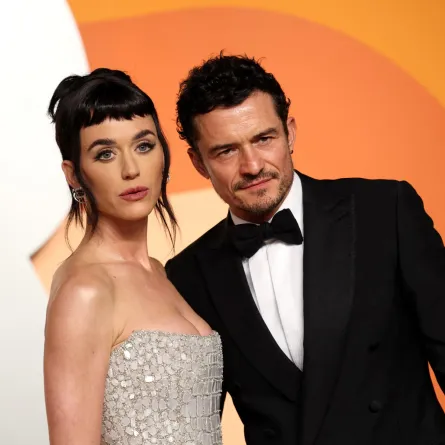 كاتي بيري Katy Perry وأورلاندو بلوم Orlando Bloom في حفل توزيع جوائز أوسكار. مصدر الصورة: Michael Tran / AFP