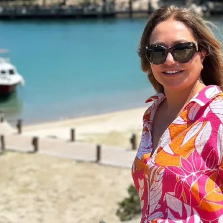 ليلى علوي تحتفل بالعام الجديد مع أسرتها