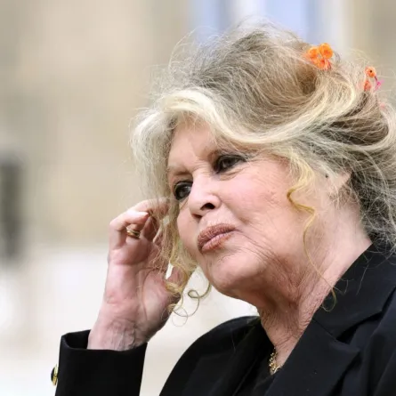 بريجيت باردو في باريس (Brigitte Bardot in Paris). مصدر الصورة: ERIC FEFERBERG / AFP