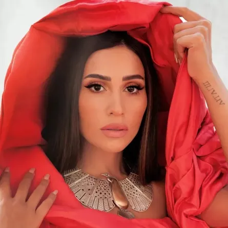 دينا الشربيني- الصورة من جلسة تصوير خاصة لسيدتي