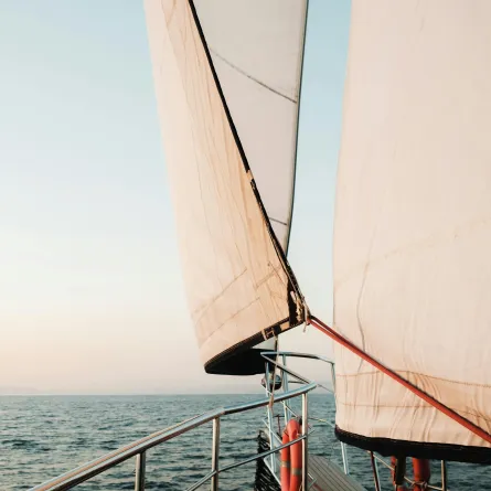 مهرجان "شراع" للسفن الخشبية - الصورة تعبيرية من pexels by airarmdphoto