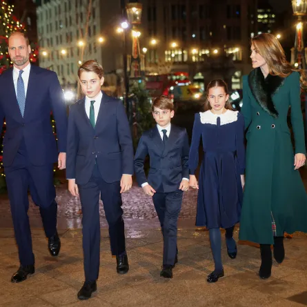 الأمير ويليام والأمير جورج والأمير لويس وكاثرين والأميرة شارلوت في لندن (Prince William, Prince George, Prince Louis, Catherine, and Princess Charlotte in london). مصدر الصورة: Chris Jackson / POOL / AFP