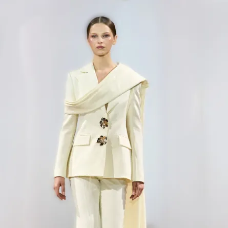 بدلة من Marquise - الصورة من Launchmetrics/Spotlight ©