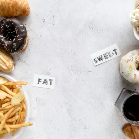 السكر والدهون المتحولة هما الأخطر على الوزن والصحة- المصدر freepik