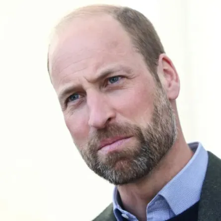الأمير ويليام أثناء زيارة مستشفى في إنجلترا (Prince William during a visit to a hospital in England). مصدر الصورة: Jack Taylor / POOL / AFP