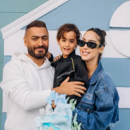 بسمة بوسل وتامر حسني وابنهما آدم - الصورة من حساب بسمة على إنستغرام