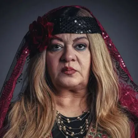 فريدة سيف النصر بشخصية سترة العترة - الصورة من الشركة المنتجة لمسلسل العتاولة