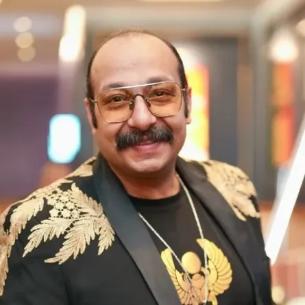 محمد ثروت- الصورة من صفحته على فيسبوك