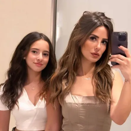 ريتاج مع والدتها إيمان العاصي - الصورة من حساب ريتاج على إنستغرام