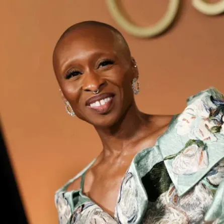 سينثيا إريفو Cynthia Erivo من حفل توزيع جوائز المحافظين 2025. مصدر الصورة: VALERIE MACON / AFP