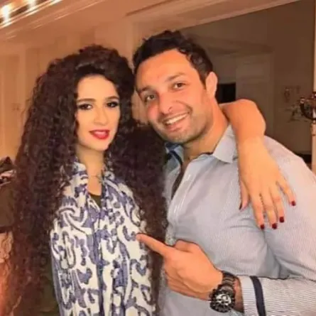 وائل عبد العزيز وشقيقته ياسمين- الصورة من حسابه على إنستغرام