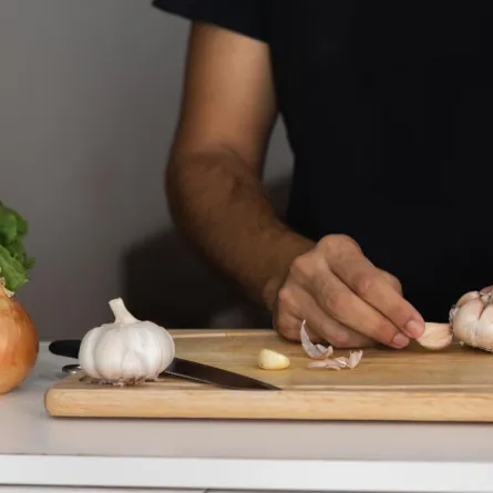 البصل والثوم يساعدان في تقوية المناعة - المصدر freepik