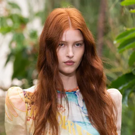 العناية بالشعر