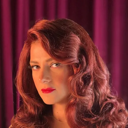 دنيا سمير غانم من مسرحية انستونا - الصورة من حسابها على انستغرام