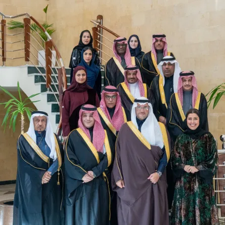 مُحافظ الأحساء الأمير سعود بن طلال بن بدر يستقبل رئيس وأعضاء مجلس إدارة هيئة الصحفيين السعوديين