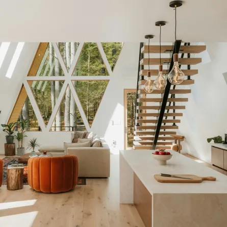 منزل جبلي يتبع النمط المفتوح في التصميم