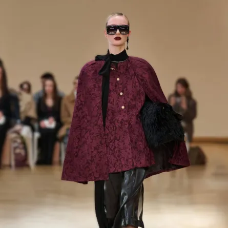 كاب من ساراوونغ Sarawong- الصورة من Launchmetrics/Spotlight ©