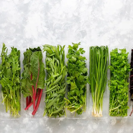 تعزّز الخضار الورقية الجسم وتساعد على الوقاية من بعض الأمراض- المصدر Image by KamranAydinov on Freepik