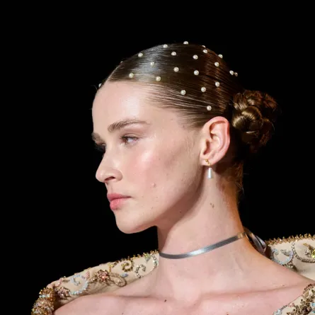  أحدث تسريحات شعر ليوم الحب من أسبوع الموضة بباريس 2026