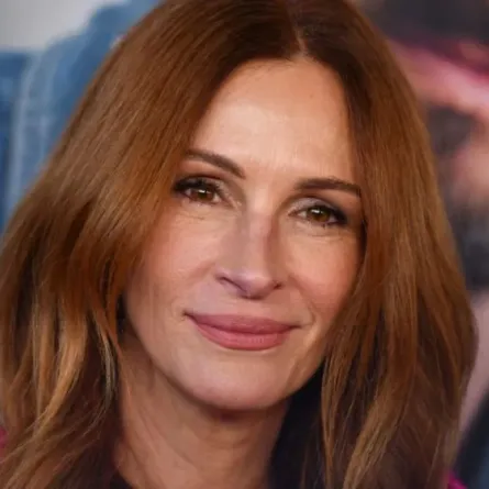 جوليا روبرتس في لوس أنجلوس (Julia Roberts in Los Angeles). مصدر الصورة: Chris DELMAS / AFP