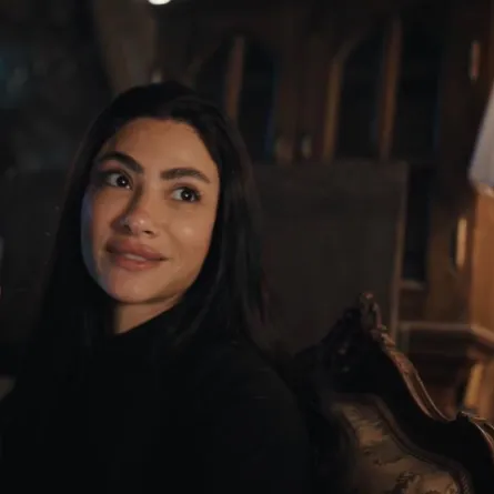 هدى المفتي- الصورة من المركز الإعلامي لمسلسل سوا سوا