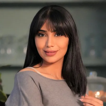 لبنى عبد العزيز- الصورة من حسابها على الانستغرام