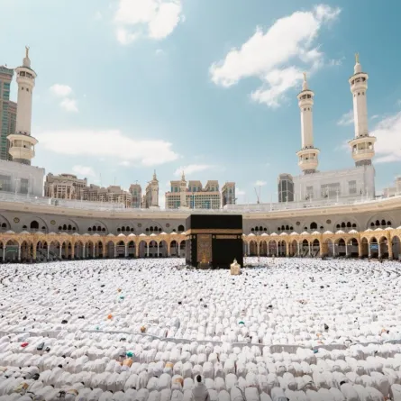 وزارة الحج والعمرة تطلق عرضاً مرئياً توعوياً لتعزيز وعي ضيوف الرحمن