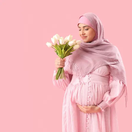 متى يكون صوم الحامل آمناً؟ مصدر الصورة: Adobe Stock by Pixel-Shot