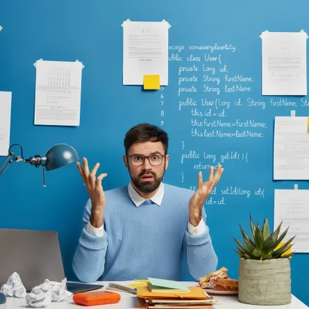 الانضباط النفسي لا يعني القسوة - مصدر الصورة Freepik by wayhomestudio