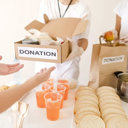  رؤيا القيام بالصدقة في المنام - مصدر الصورة: Freepik