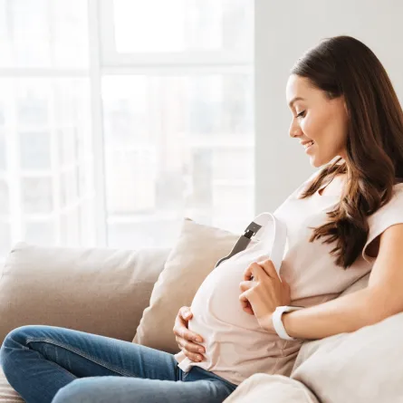 هل يتذكر المولود الأصوات التي سمعها وهو في بطن أمه؟