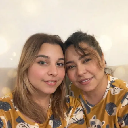 شيرين عبد الوهاب وابنتها هنا - الصورة سكرين شوت من مقطع الفيديو