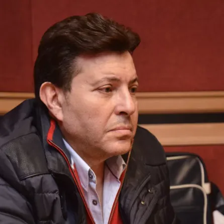 النجم هاني شاكر - الصورة من صفحته الرسمية على فيسبوك