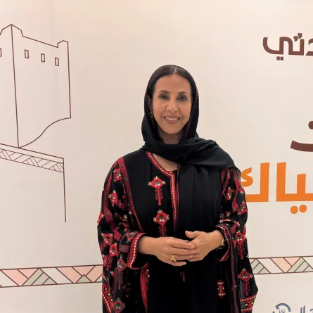 بدرية البشر- الصورة خاصة بسيدتي من تصوير زكية البلوشي