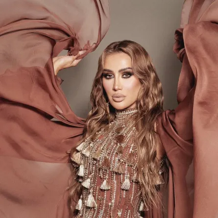 مايا دياب - الصورة من صفحتها الرسمية على الفيس بوك