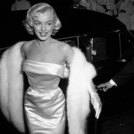 مارلين مونرو في افتتاح فيلم Gentlemen Prefer Blonds ( مصدر الصورة: M. Garrett/Murray Garrett/Getty Images)