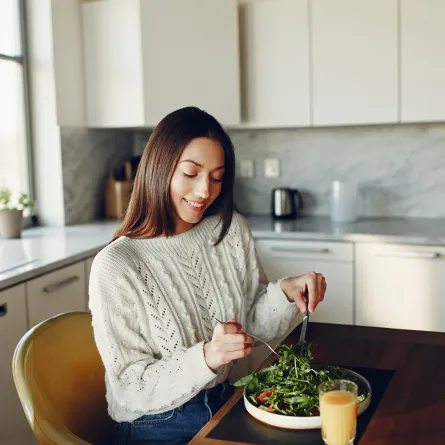 العودة العملية المتدرّجة الى الروتين الصحي بعد رمضان- المصدر  Image by senivpetro on Freepik