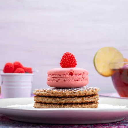 كيف تتجنّبين الإفراط في تناول الحلويات والمعجنات خلال العيد؟ المصدر  Image by KamranAydinov on Freepik