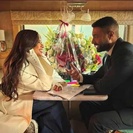 ياسمين عبد العزيز وكريم فهمي- الصورة من صفحة كريم على فيس بوك