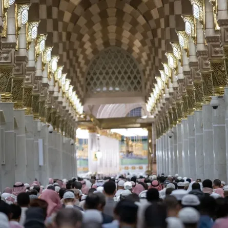 إتاحة التعرف على حالة كثافة ممر السلام على النبي صلّى الله عليه وسلّم في المسجد النبوي خلال الشهر الفضيل