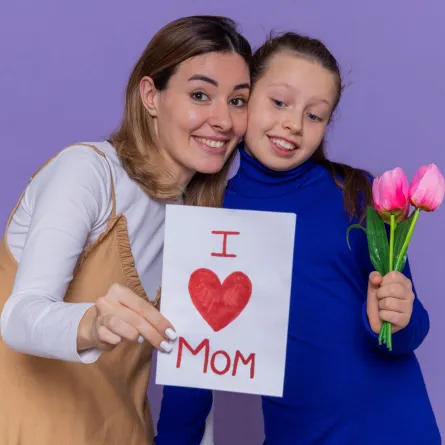 صورة تعبر عن تقدير الأبناء للأمهات