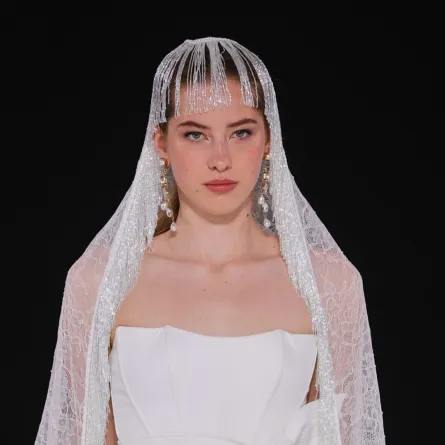 اكسسوارات شعر غير تقليدية لعروس العيد