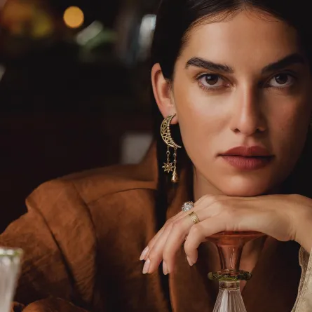 مجوهرات من عزة فهمي - الصورة من العلامة 