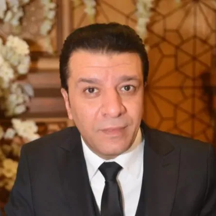 مصطفى كامل- الصورة من حسابه على الفيس بوك