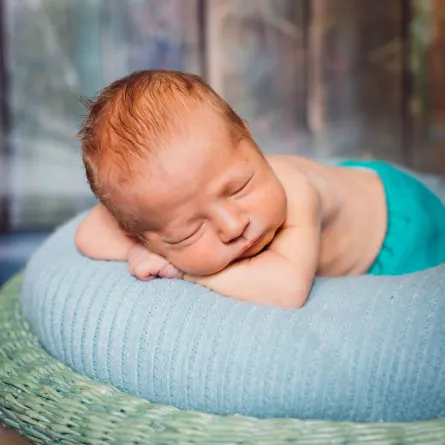 صورة لمولود نائم