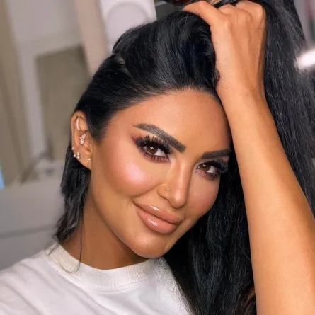 سالي عبد السلام - الصورة من صفحتها الرسمية على الفيس بوك